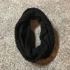 black infinity scarf